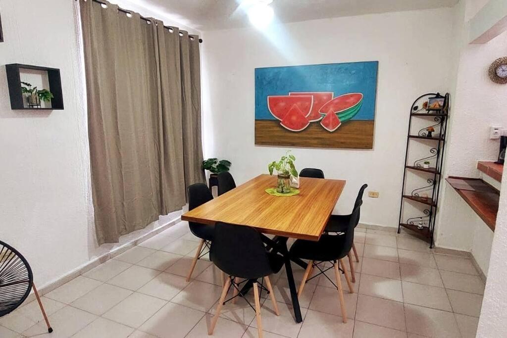 Casa En Puesta Del Sol/Excelente Ubicacion/2 Hab/Wifi/Netflix/Super Comoda Villa Mérida Eksteriør billede